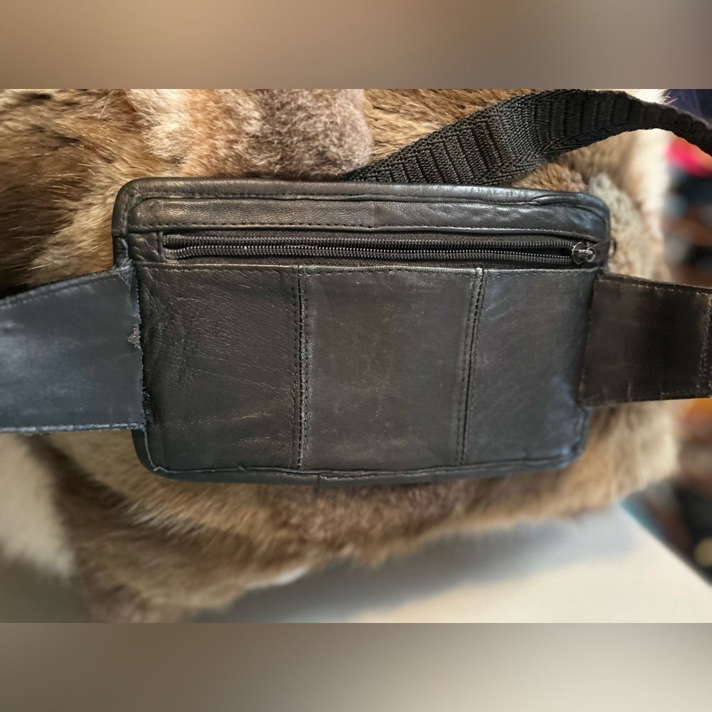 Leather belt wallet/crossbody - Picture 12 of 13